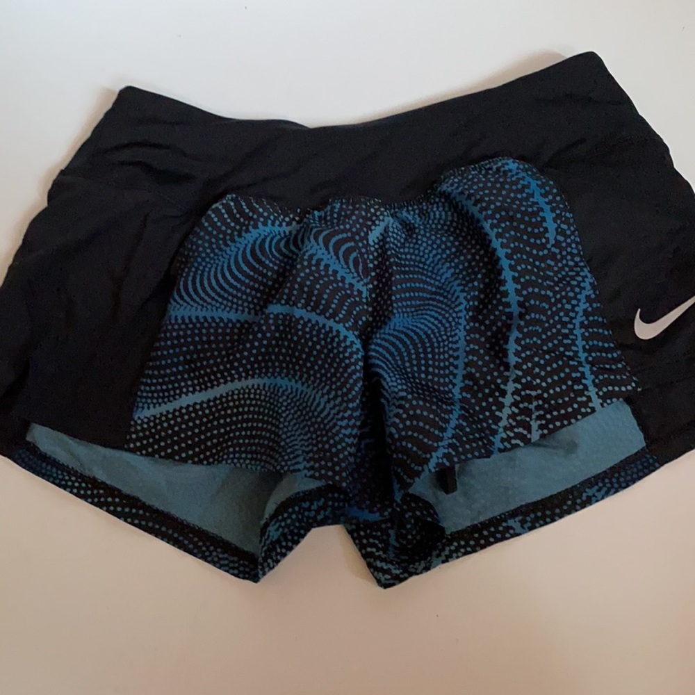 Bundle of 4 shorts - Picture 3 of 6